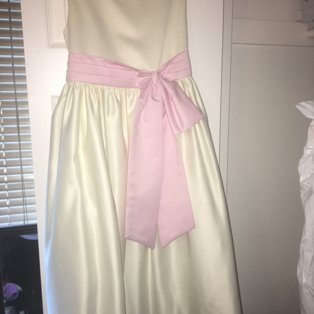 Classy and Cute Flower Girl Dress